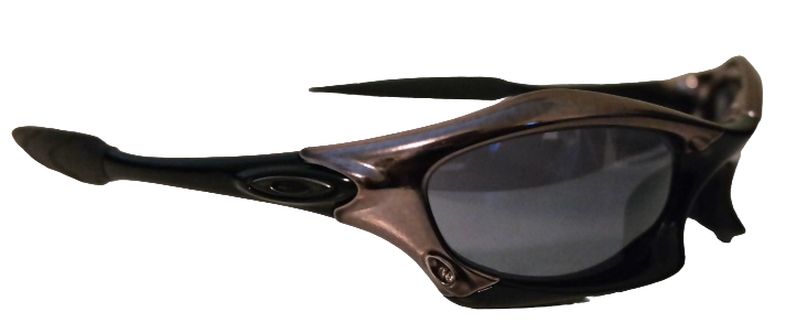 occhiali-neri-Oakley-federica-petri